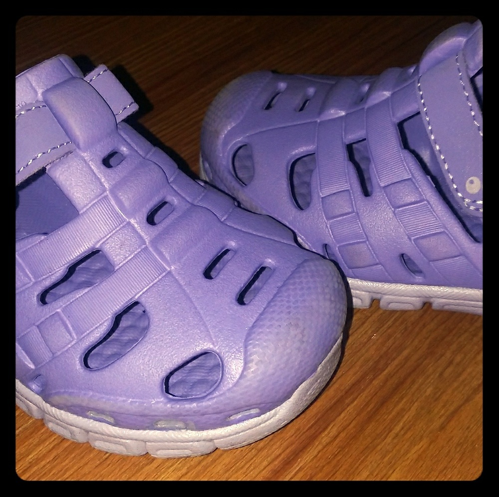 Toddler shoes for girl